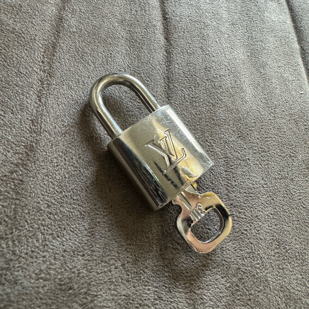 Lv Silver Lock And Key